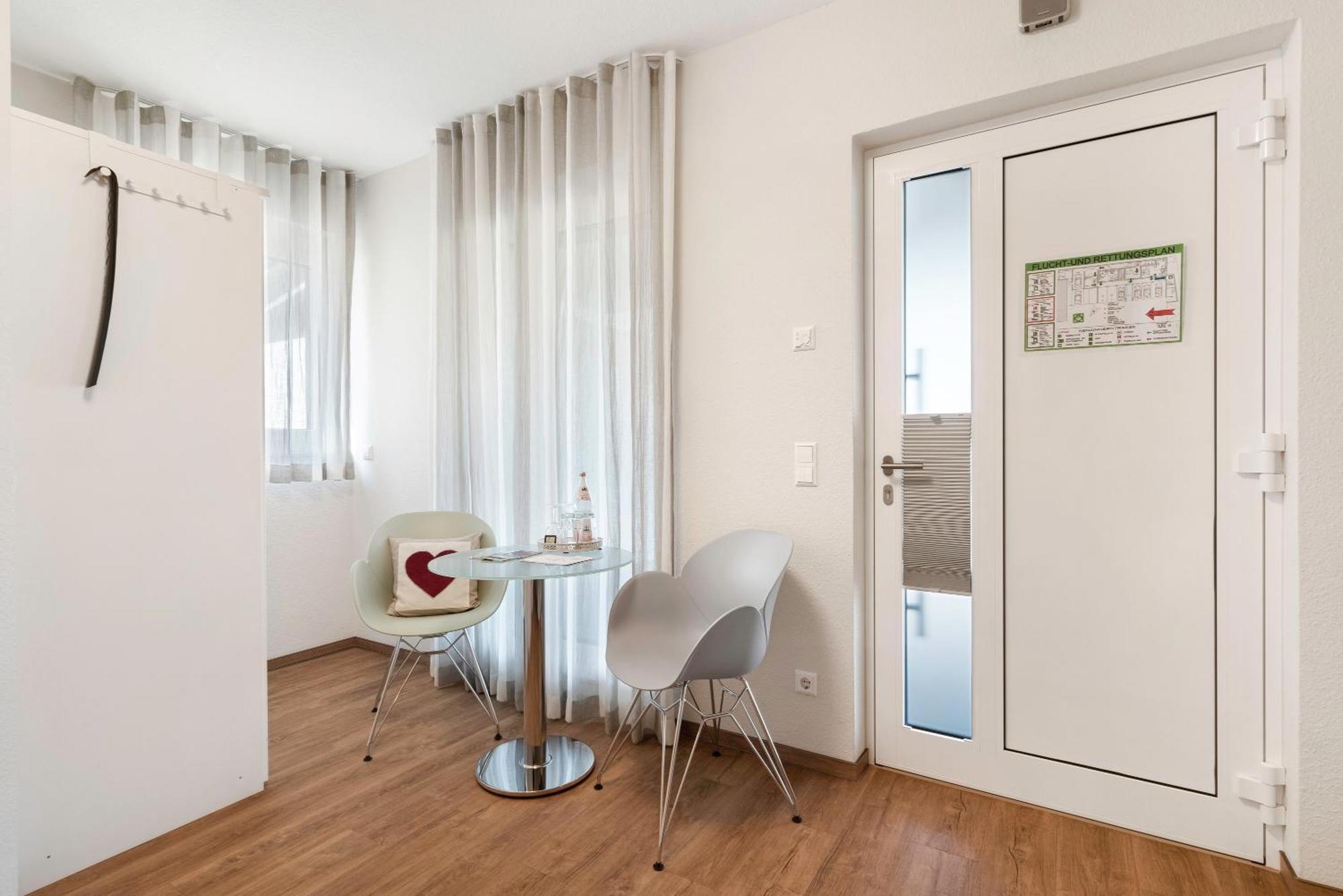 Gaestehaus Heimelig Herbolzheim Luaran gambar
